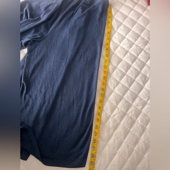 GAP women’s Long Sleeve Navy Tee NWT XXL - Picture 10 of 10